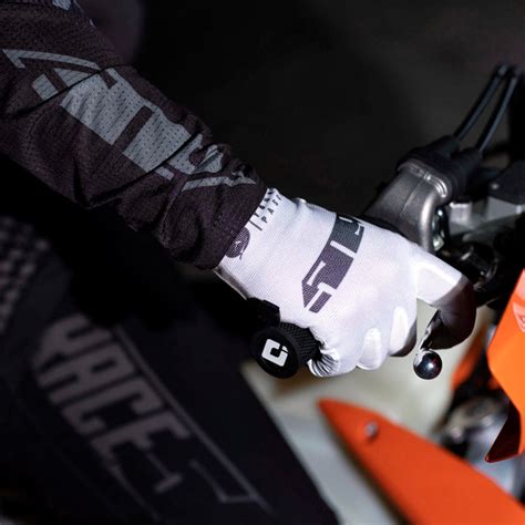 Are Dirt Bike Gloves Supposed to be tight? – 509