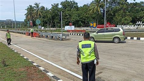 Hari Pertama Tol Bengkulu Taba Penanjung Dibuka Masyarakat Masih Ada