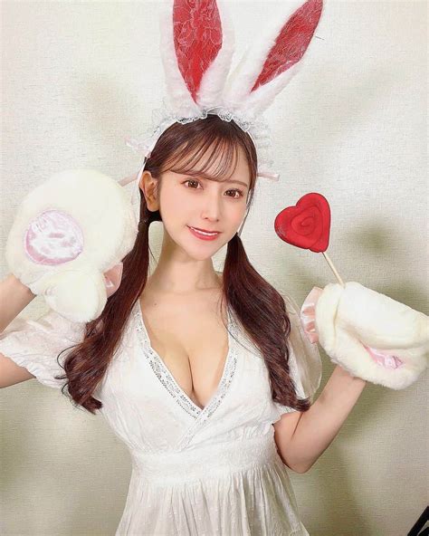 名取くるみさんのインスタグラム写真 名取くるみinstagram「happy Valentine🐰💝」2月14日 10時43分