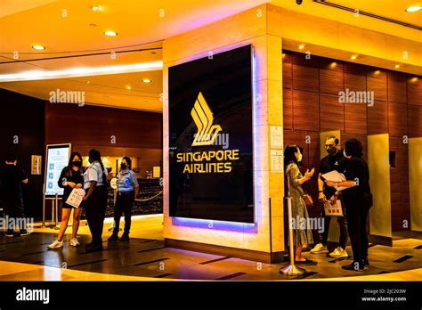 Singapore Airlines Service Hi Res Stock Photography And Images Alamy