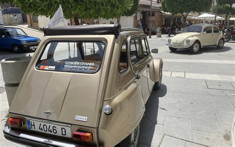 Casi Un Centenar De Coches Y Motos Participan En La Jornada De