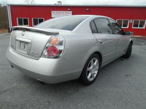 Find Used 2003 Nissan Altima Se 35l Silver 5 Speed Manual Fast Fun Gas