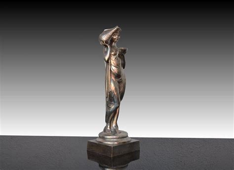 1930fr Art Deco Water Carrier Bronze Sculpture Art Deco Sculptures