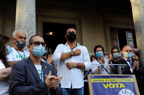 Lega Matteo Salvini Domenica Incontra I Cittadini A Varese Il Saronno