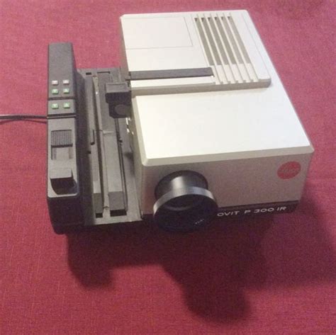 Leica Pradovit P300 IR Slide Projector Photography Cameras On Carousell