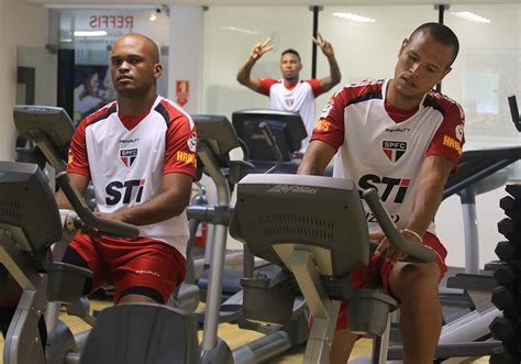 Muricy comanda o primeiro treino físico técnico SPFC