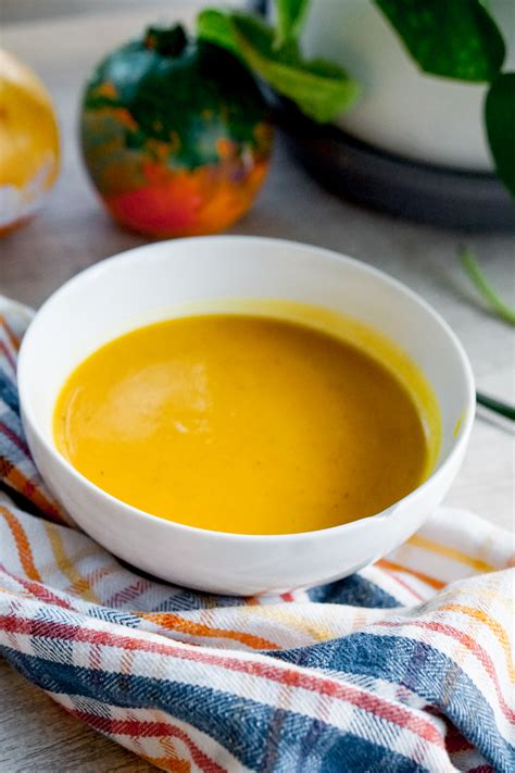 Creamy Kabocha Soup (Instant Pot or Stovetop) - Mochi Mommy