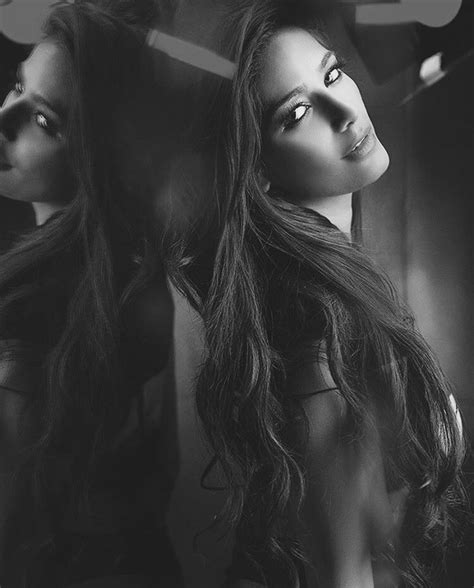 PICTURES Topless Poonam Pandey Is Too Hot To Handle