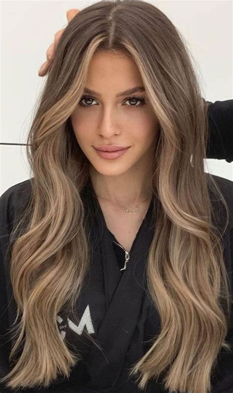 Light Brunette Hair Brown Hair With Blonde Highlights Brunette