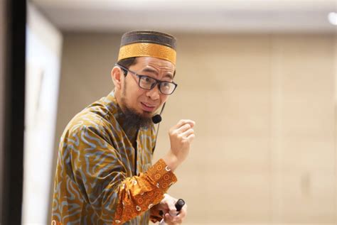 Mommies Daily 7 Ustadz Dan Ustadzah Yang Viral Dan Bikin Hati Adem