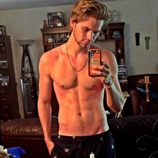 Kenton Duty Gay Or Girlfriend Shirtless And Underwear Photos FAMEWATCHER