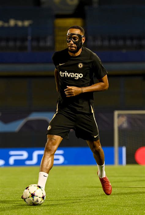 Aubameyang Shows Off New Mask In Training With Striker Set For Chelsea