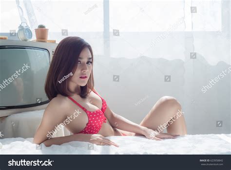 Sexy Beautiful Asian Woman Red Lingerie Stock Photo 623958842 Shutterstock