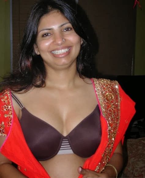 Hot Aunty Photos Hot Telugu Aunty Nude Boobs Pics