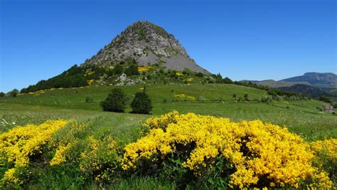 Mont Gerbier De Jonc 1551m Par Le Sentier Du Facteur De Saint Martial