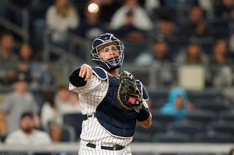 MLB rumors: Yankees sign pair of free-agent catchers, right-handed reliever - nj.com