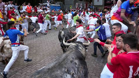 Tercer Encierro San Ferm N Peligroso Y Con Herido De Asta