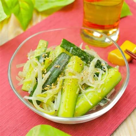 【きゅうりを美味しく大量消費】夏に食べたい♪塩こんぶやみょうが、大葉と合わせて激ウマ！きゅうりの作り置きレシピ3選 ハフポスト Life