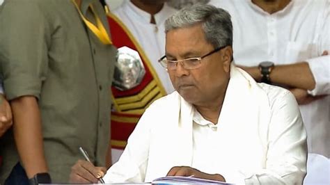 Karnataka Cm Siddaramaiah Cabinet Gives In Principle Approval For