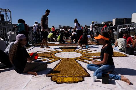 Corpus Christi é Um Feriado Nacional - 7