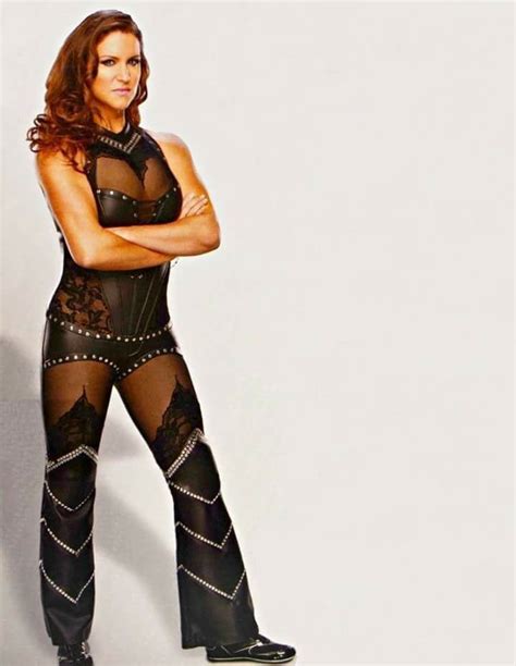 U Are So Hot Yummy Queen Stephanie Mcmahon Wwe Stephanie Mcmahon Wwe Divas Paige Stephanie