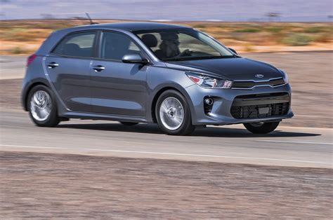 Kia Rio Finalista Al Auto Del Año De Motor Trend Motor Trend En Español