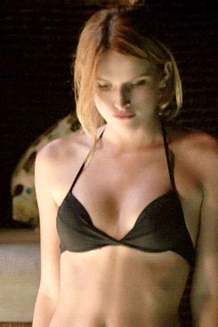 bella thorne | GIF | PrimoGIF