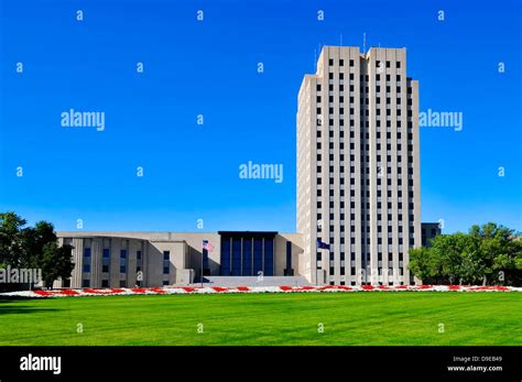 North Dakota State Capitol Bismarck Nd Stock Photo Alamy