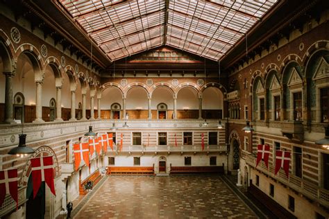 Copenhagen City Hall Wedding (Guide)