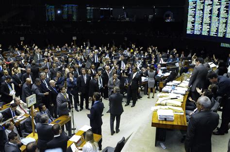 A Bancada Ruralista E Os Interesses Influentes No Congresso Nacional