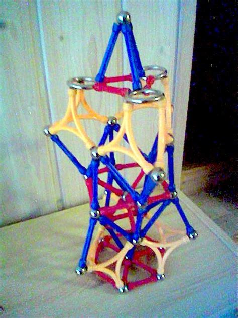 Magnet Tower Minicular