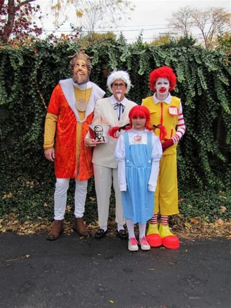 50 Best Group Halloween Costumes For Best Friends & Fun Families ...