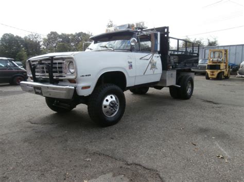 1975 Dodge W300 Dually 4x4 440 4 Speed Only 28k Flatbed Power