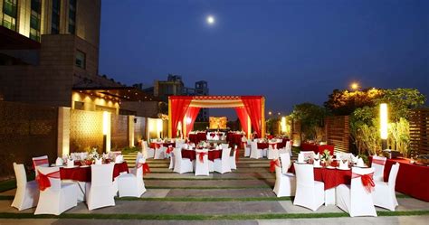 Crowne Plaza Okhla, Delhi | Banquet Hall | Wedding Lawn | WeddingZ.in