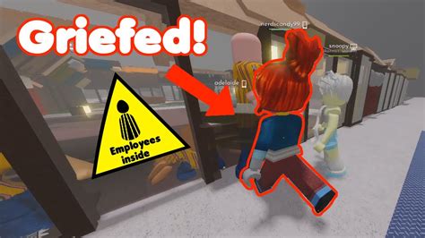 We Trapped The Employees And She Let Them Out Scp 3008 Youtube