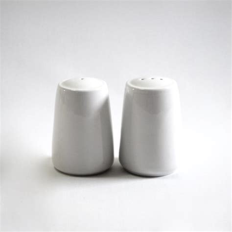 Salt And Pepper Set white ceramic Best Events Dine Décor and