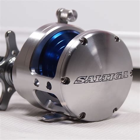 Saltiga Z30 Daiwa Baitcast Fishing Reel RH Saltwater Jigging W Box EBay