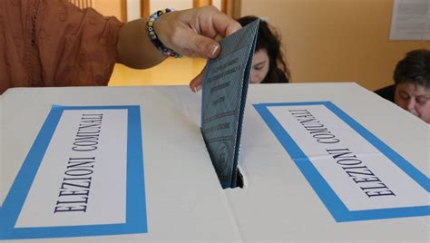 Elezioni In Campania Si Vota In Comuni Da Pomigliano A Quarto La