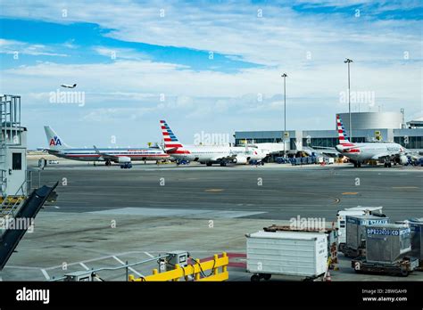 Honolulu America September 29 2014 American Airlines Planes Park At