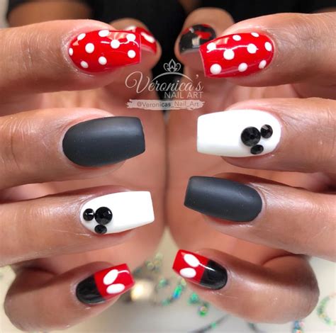 Pin By Sarah Hiel On Disney Mickey Nails Disney Nails Disney