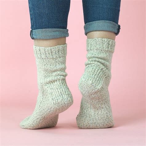 How To Knit Step By Step Beginners Guide And Video Lovecrafts