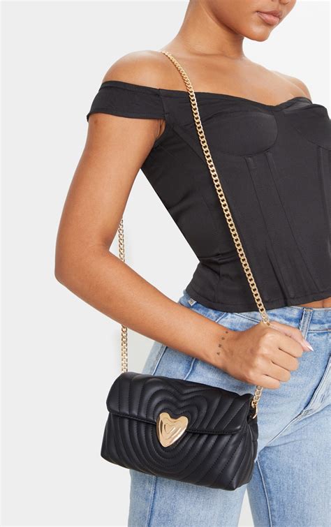 Black Heart Quilted Chain Cross Body Bag | PrettyLittleThing CA