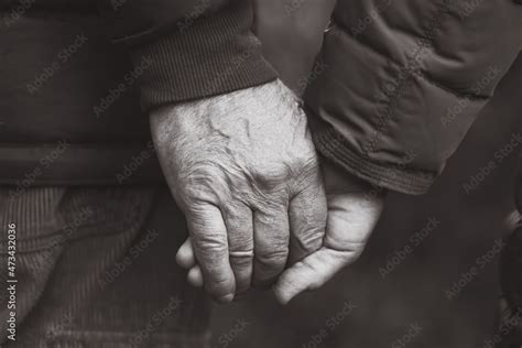 Black And White Photography Of Couples Holding Hands