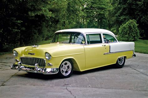 WATT UP: Hemi Powered '55 Chevy - TheAutoBuilder.com