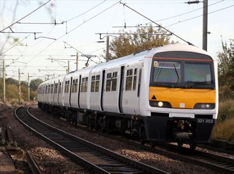 Class 321 321353 Unbranded National Express Dusty Bin C Flickr