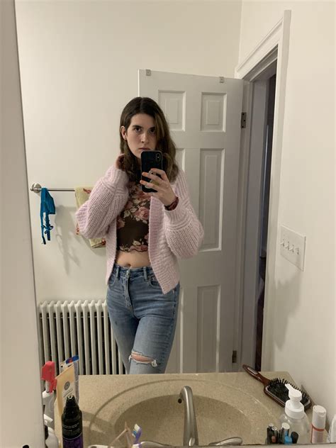 Trying to master the mirror selfie 💀 : r/trans