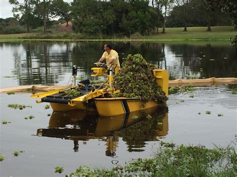 Work Boats, Weed, Algae Control Removal Equipment - Weedooboats