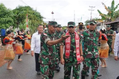 Staf Teritorial TNI AD Berkunjung Ke Kampung Pancasila ANTARA News