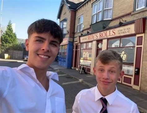 Inside Coronation Street S Luca Toolan S Star Mason Radcliffe Life Off