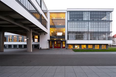 Bauhausgebäude Walter Gropius Dessau Deutschland Luca Claussen